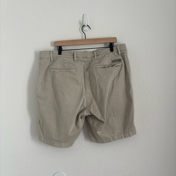 AG Adriano Goldschmied Men's Size 40 R Beige Wanderer Slim Trouser Short - Picture 5 of 5